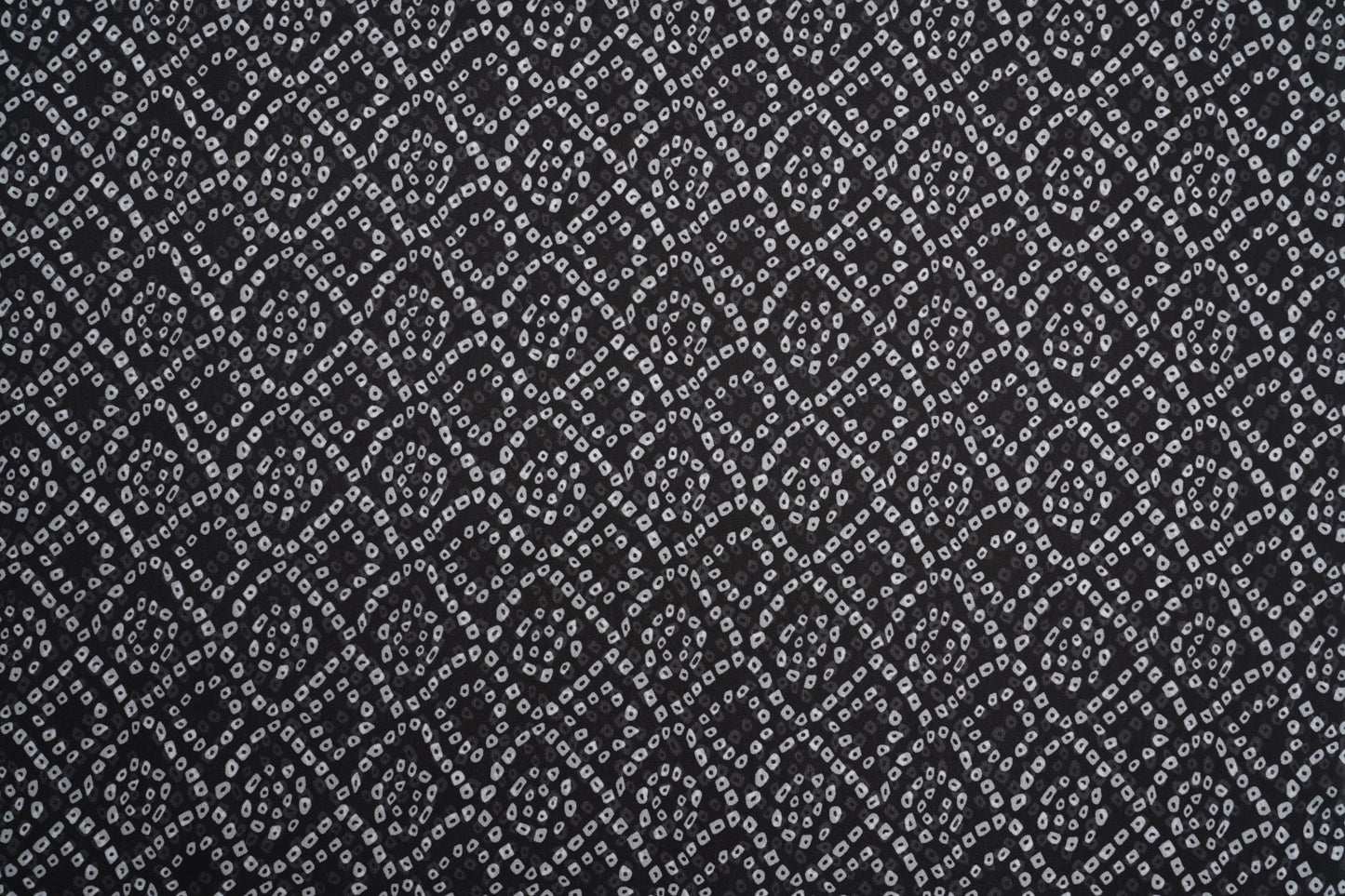 DIGITAL GEORGETTE -BLACK & WHITE