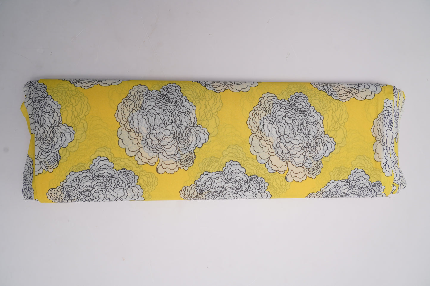 DIGITAL GEORGETTE - Lemon yellow base