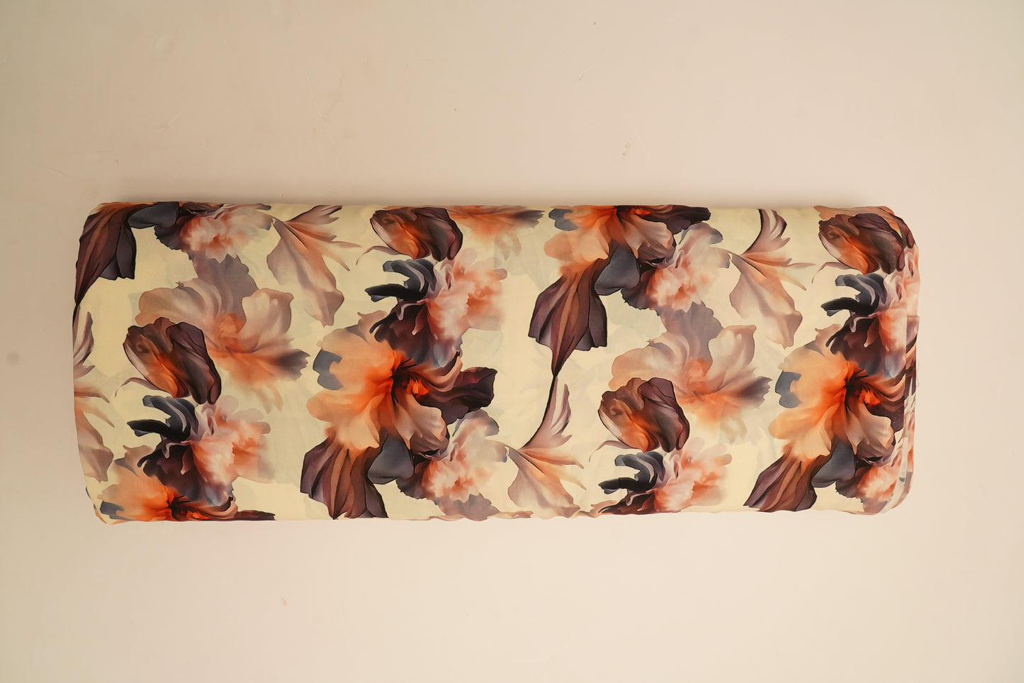 SOFT SILK TOUCH - Cream base